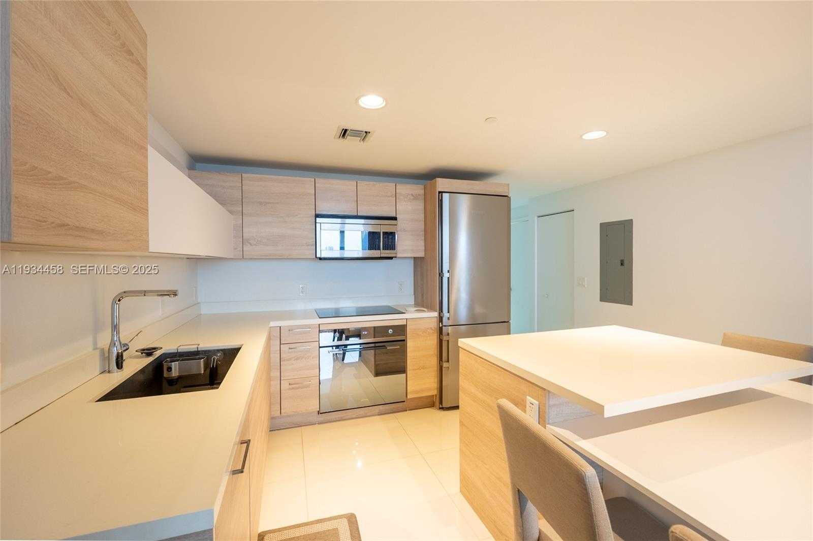 Imagen de Pequeño Objeto