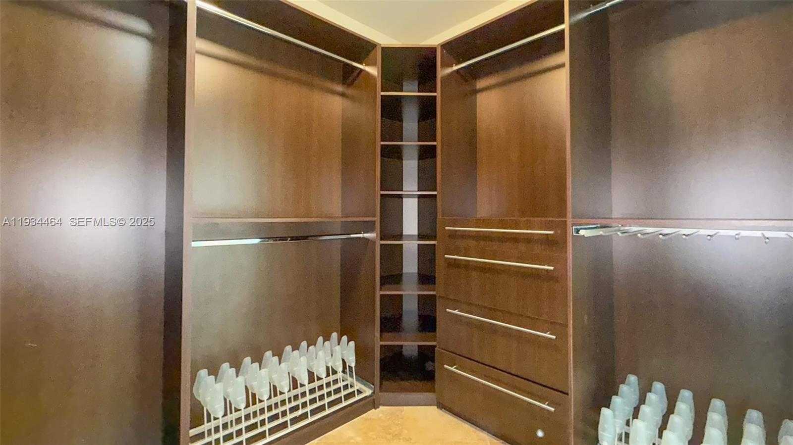 Small Image of 3301 NORTH EAST 183RD ST #2303, Aventura Number 31