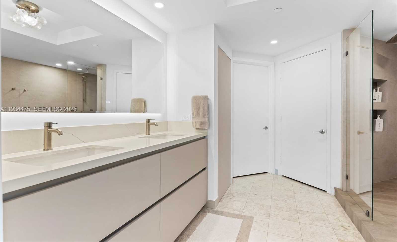 Small Image of 1331 BRICKELL BAY DR #3007, Miami Number 20