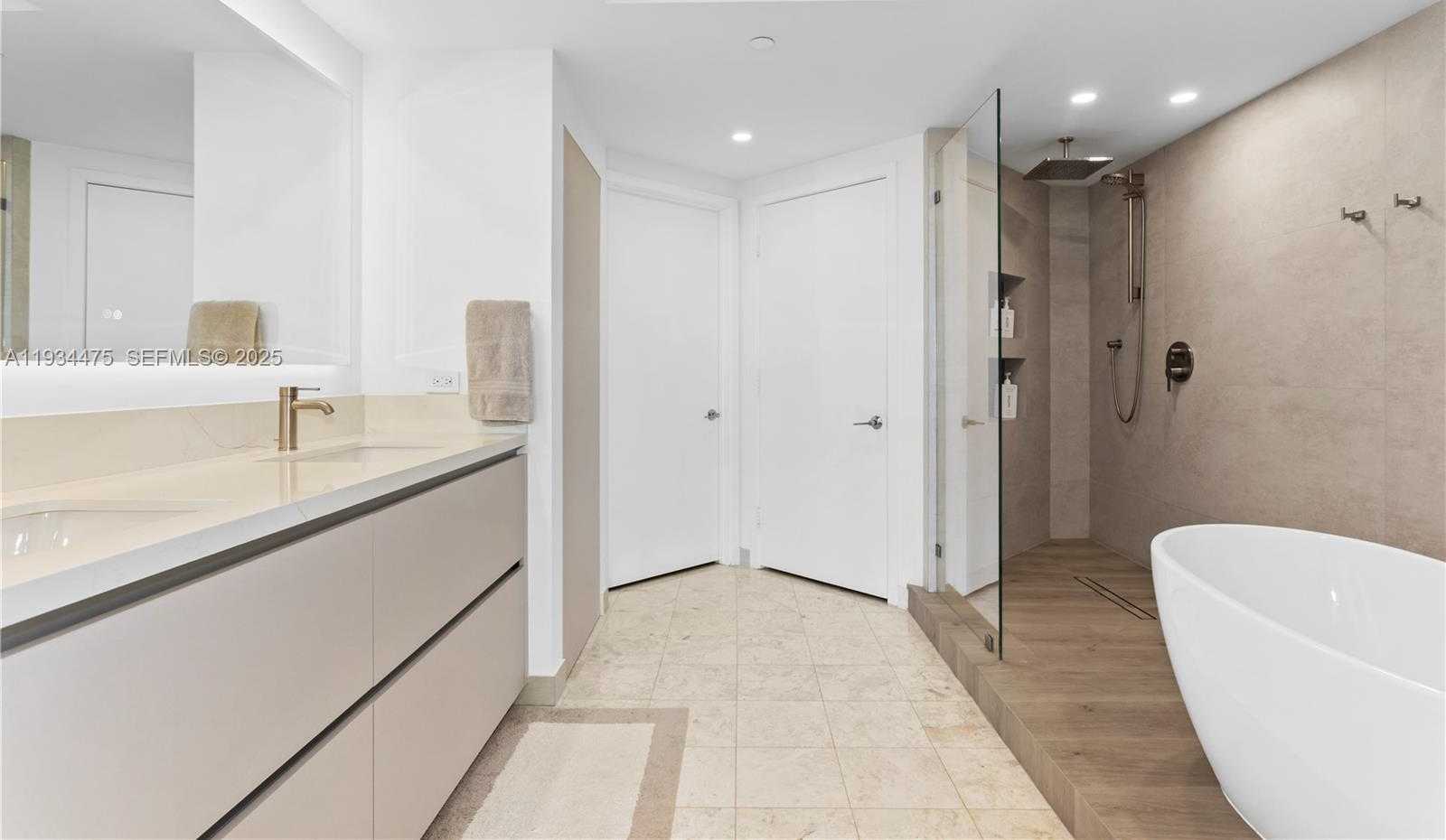 Small Image of 1331 BRICKELL BAY DR #3007, Miami Number 21
