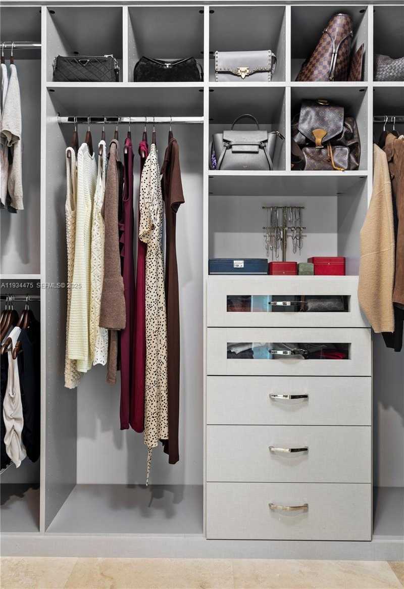 Small Image of 1331 BRICKELL BAY DR #3007, Miami Number 24