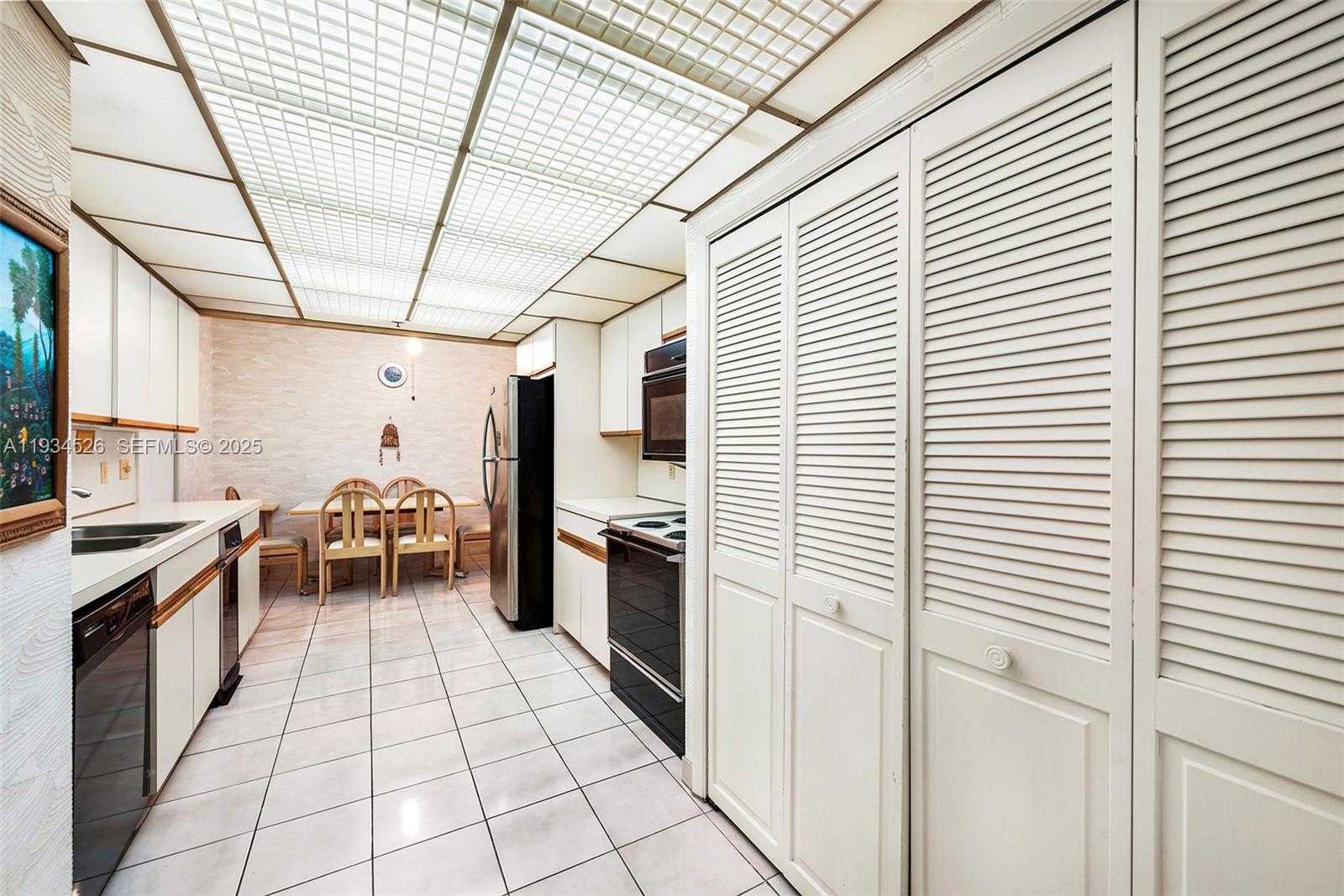 Imagen de Pequeño Objeto