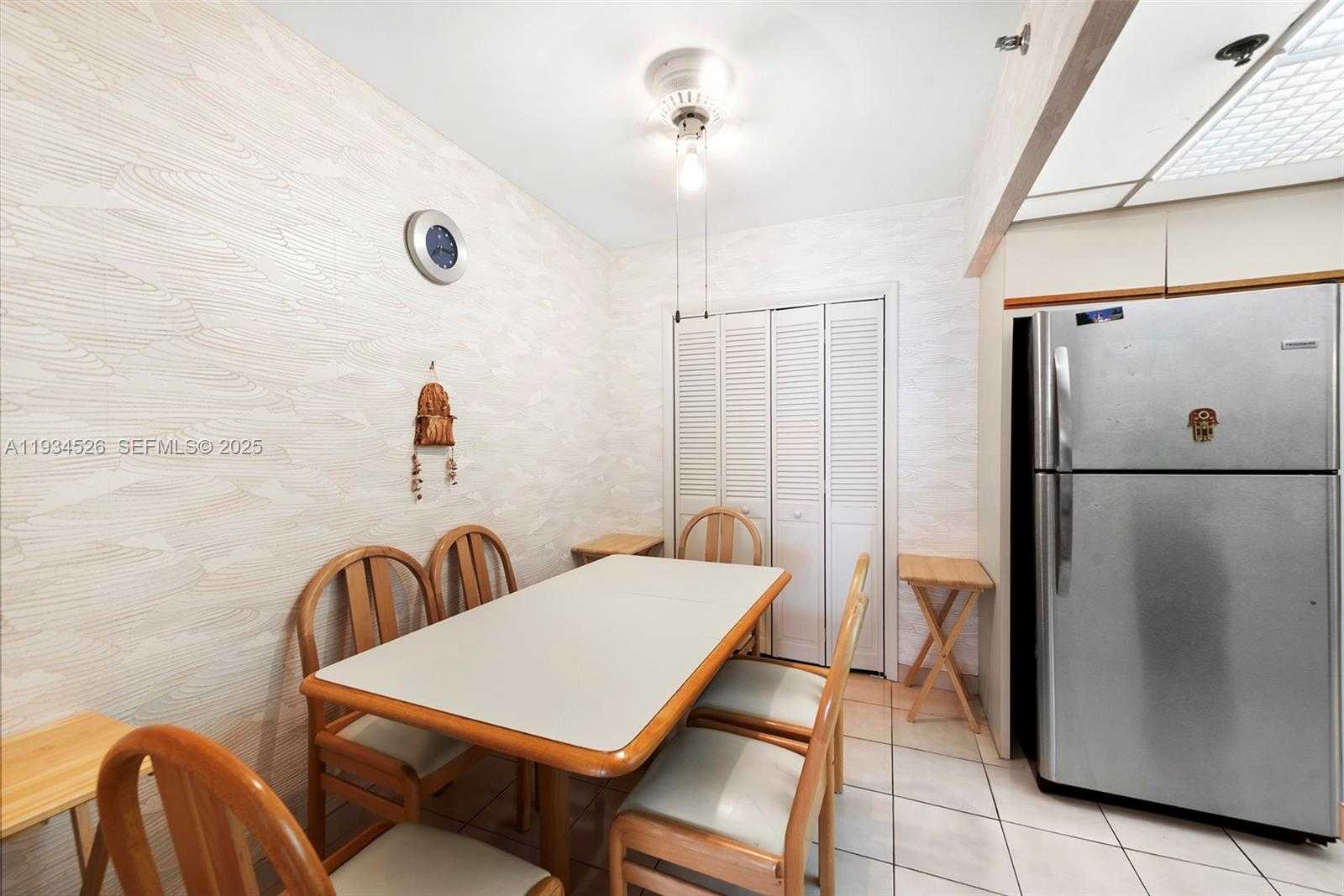 Imagen de Pequeño Objeto