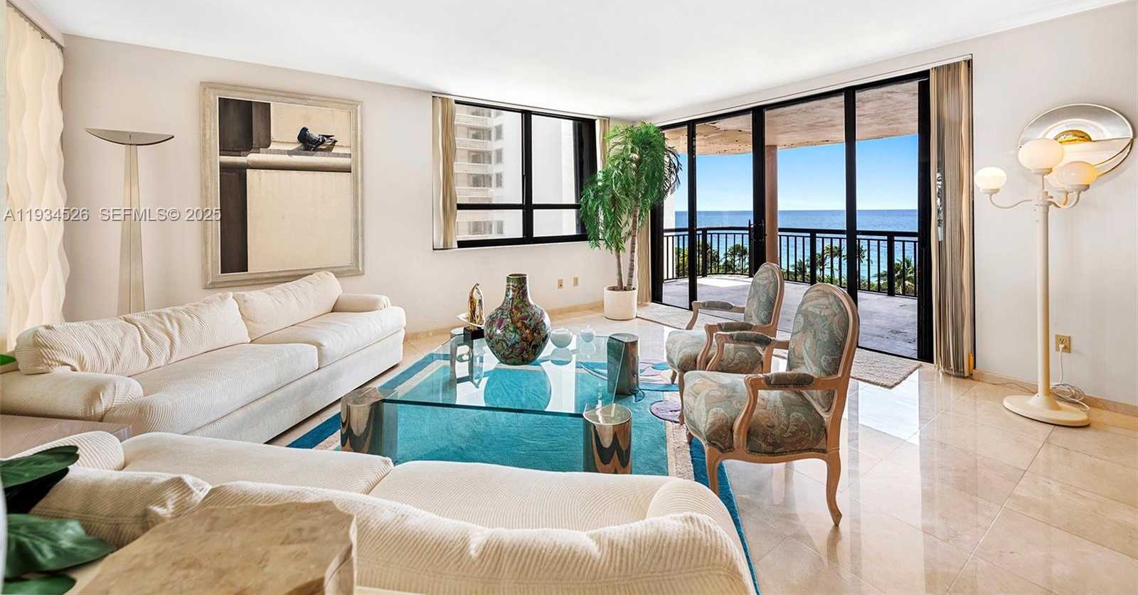 Imagen de Pequeño Objeto