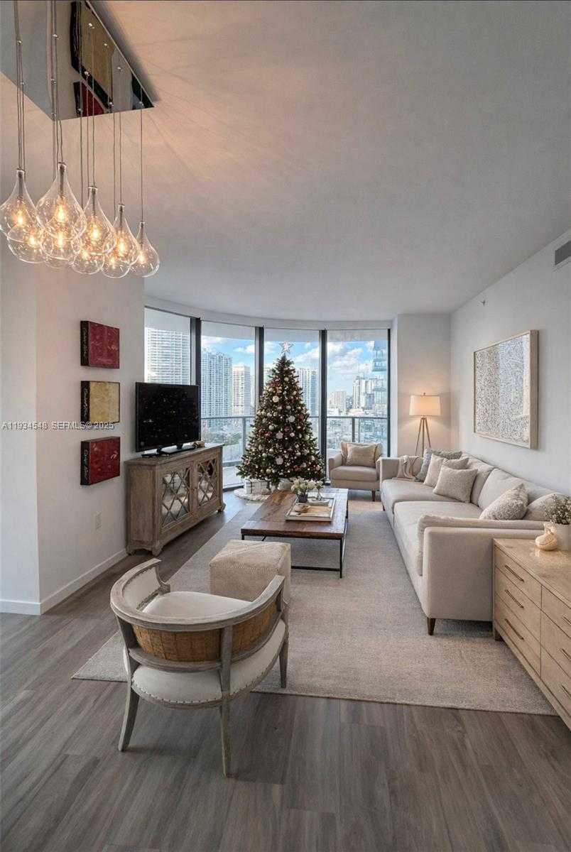 Small Image of 801 SOUTH MIAMI AVE #2709, Miami Number 2