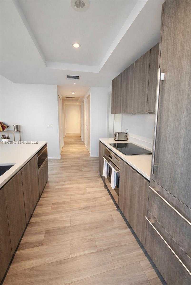 Small Image of 801 SOUTH MIAMI AVE #2709, Miami Number 3