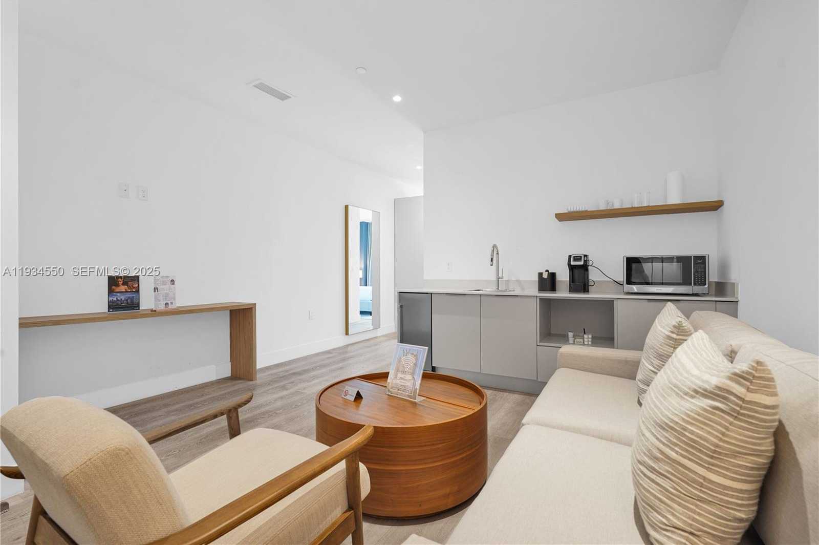 Small Image of 229 SOUTH WEST 9TH ST #504, Miami Number 25