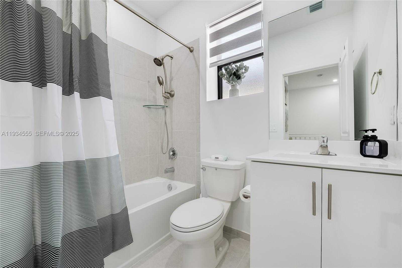 Small Image of 25416 SOUTH WEST 108TH AVE, Homestead Number 12