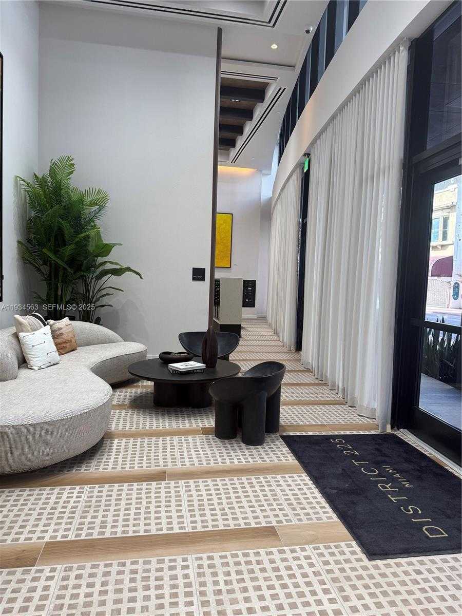 Small Image of 225 NORTH MIAMI AVE #501, Miami Number 2