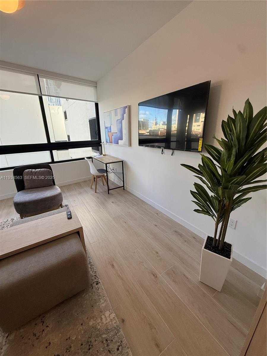 Small Image of 225 NORTH MIAMI AVE #501, Miami Number 7