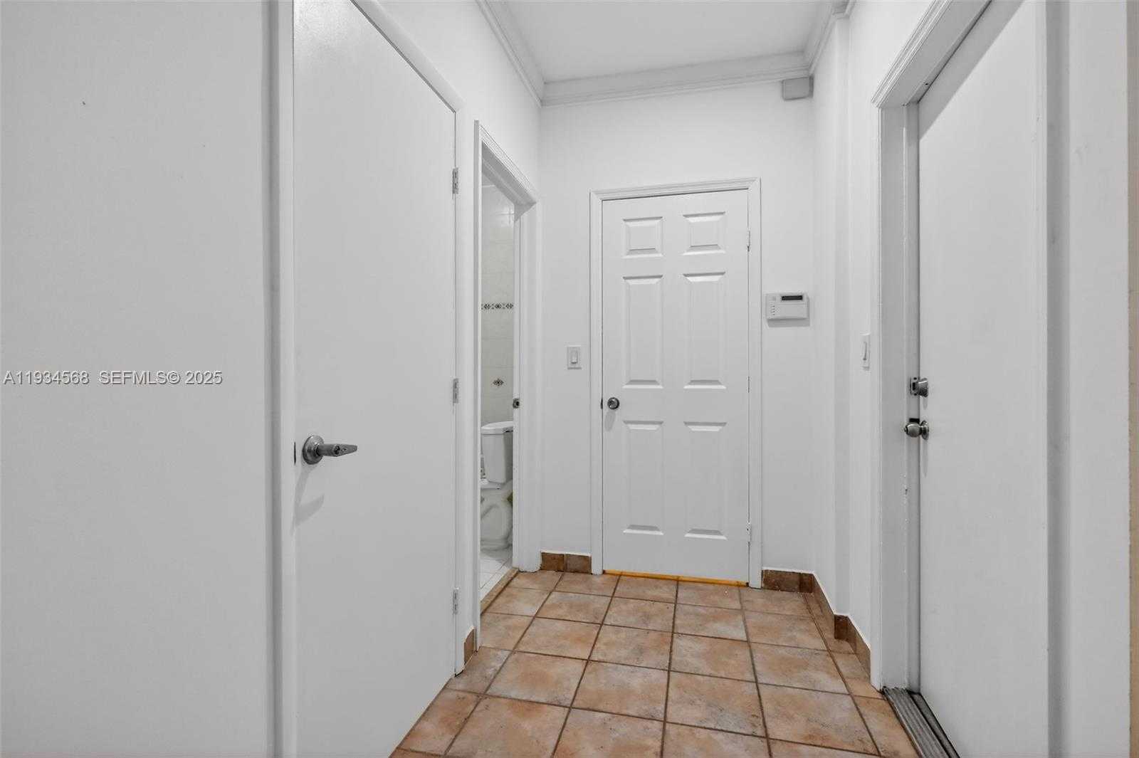 Small Image of 21399 MARINA COVE CIR #14, Aventura Number 30