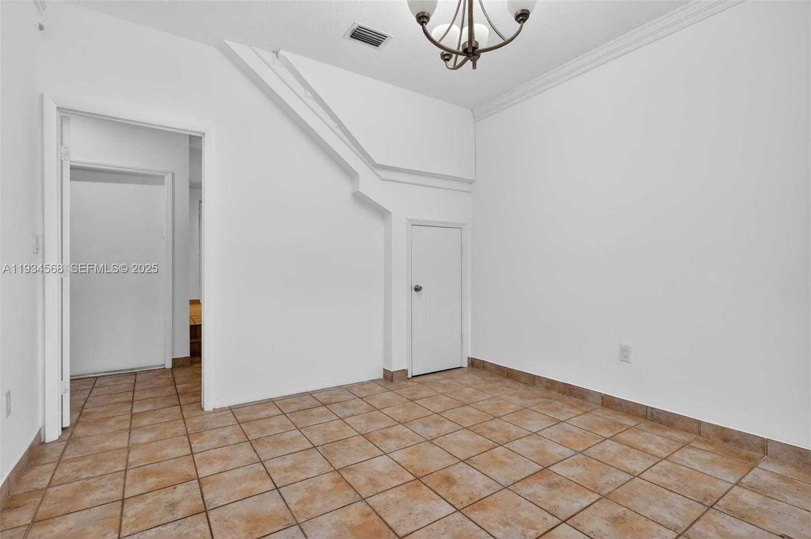 Small Image of 21399 MARINA COVE CIR #14, Aventura Number 41