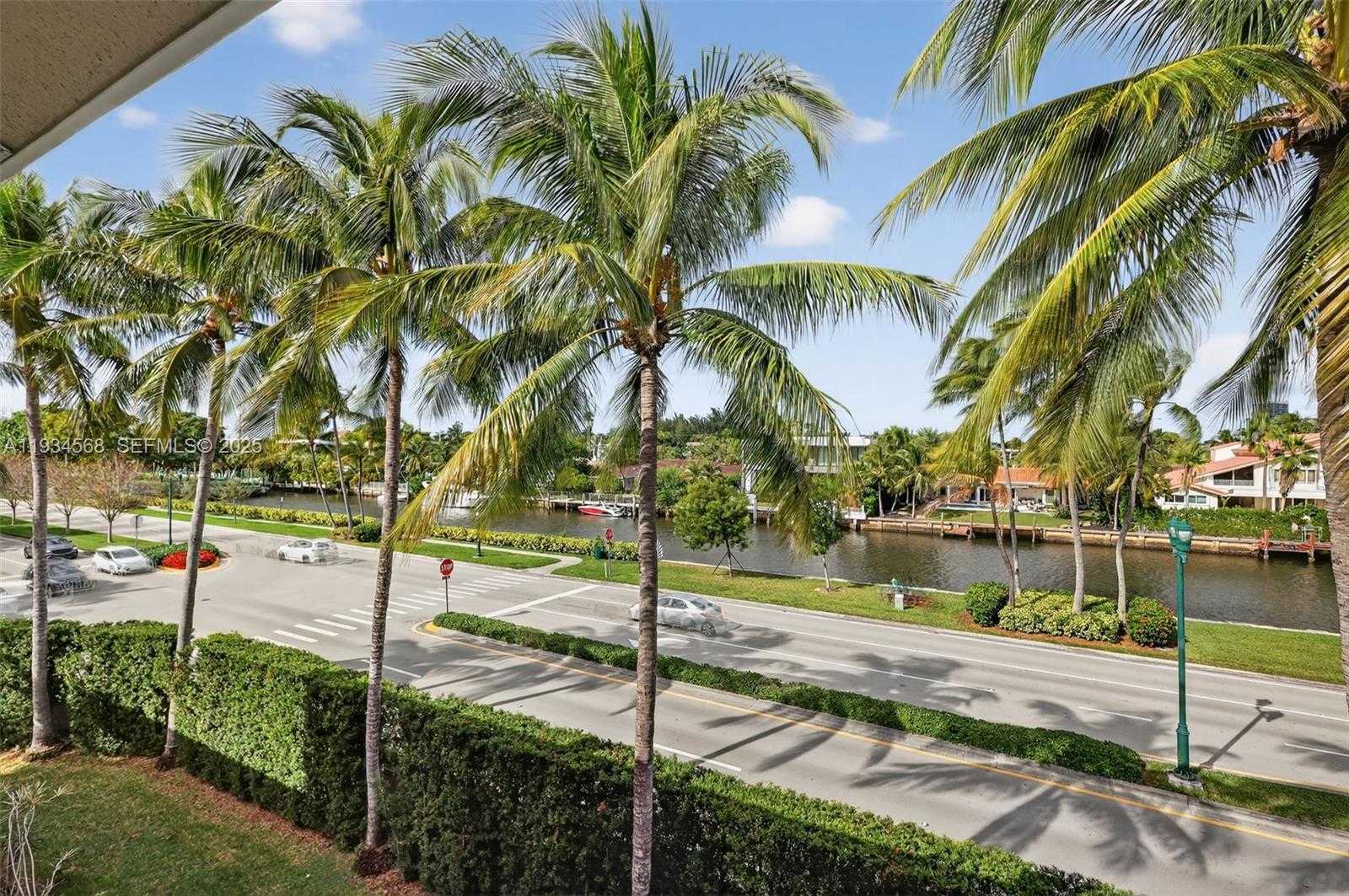 Small Image of 21399 MARINA COVE CIR #14, Aventura Number 60