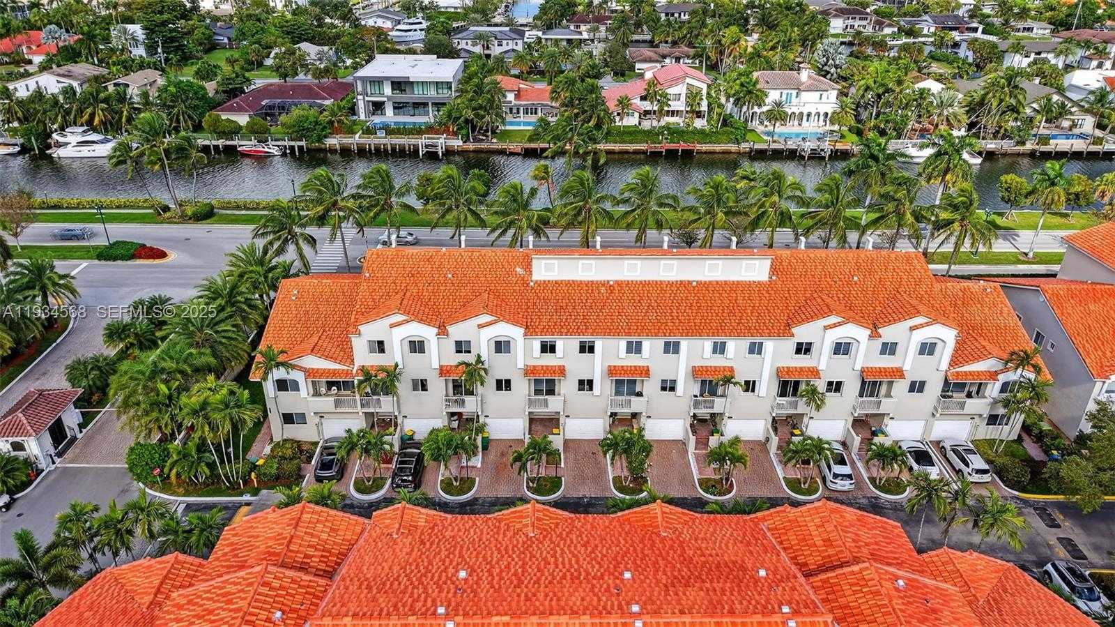 Small Image of 21399 MARINA COVE CIR #14, Aventura Number 71