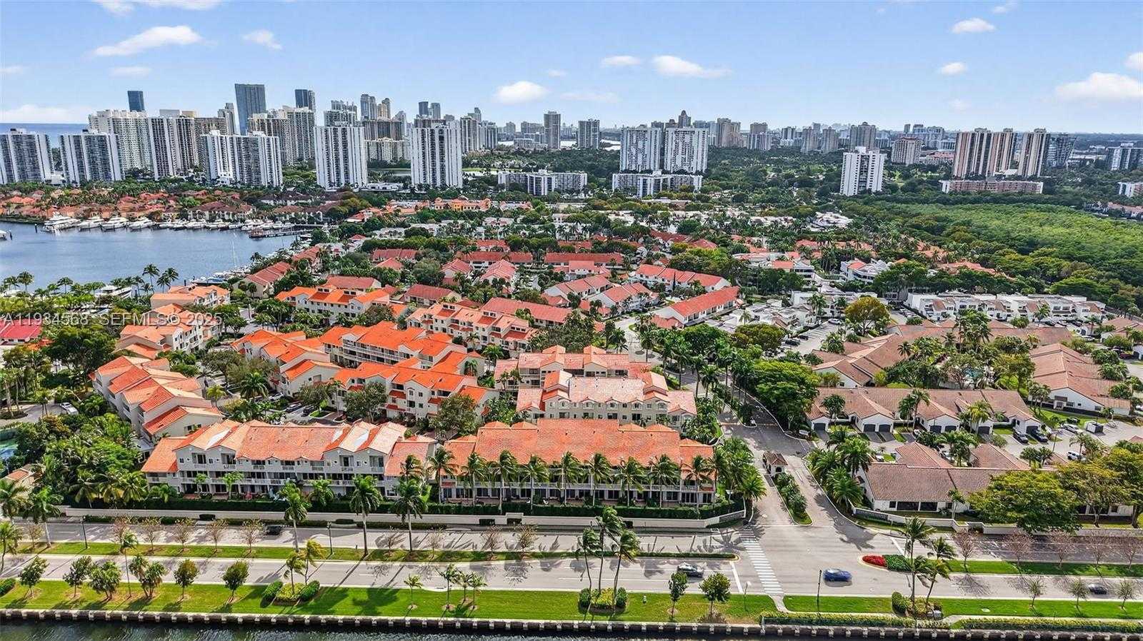Small Image of 21399 MARINA COVE CIR #14, Aventura Number 82
