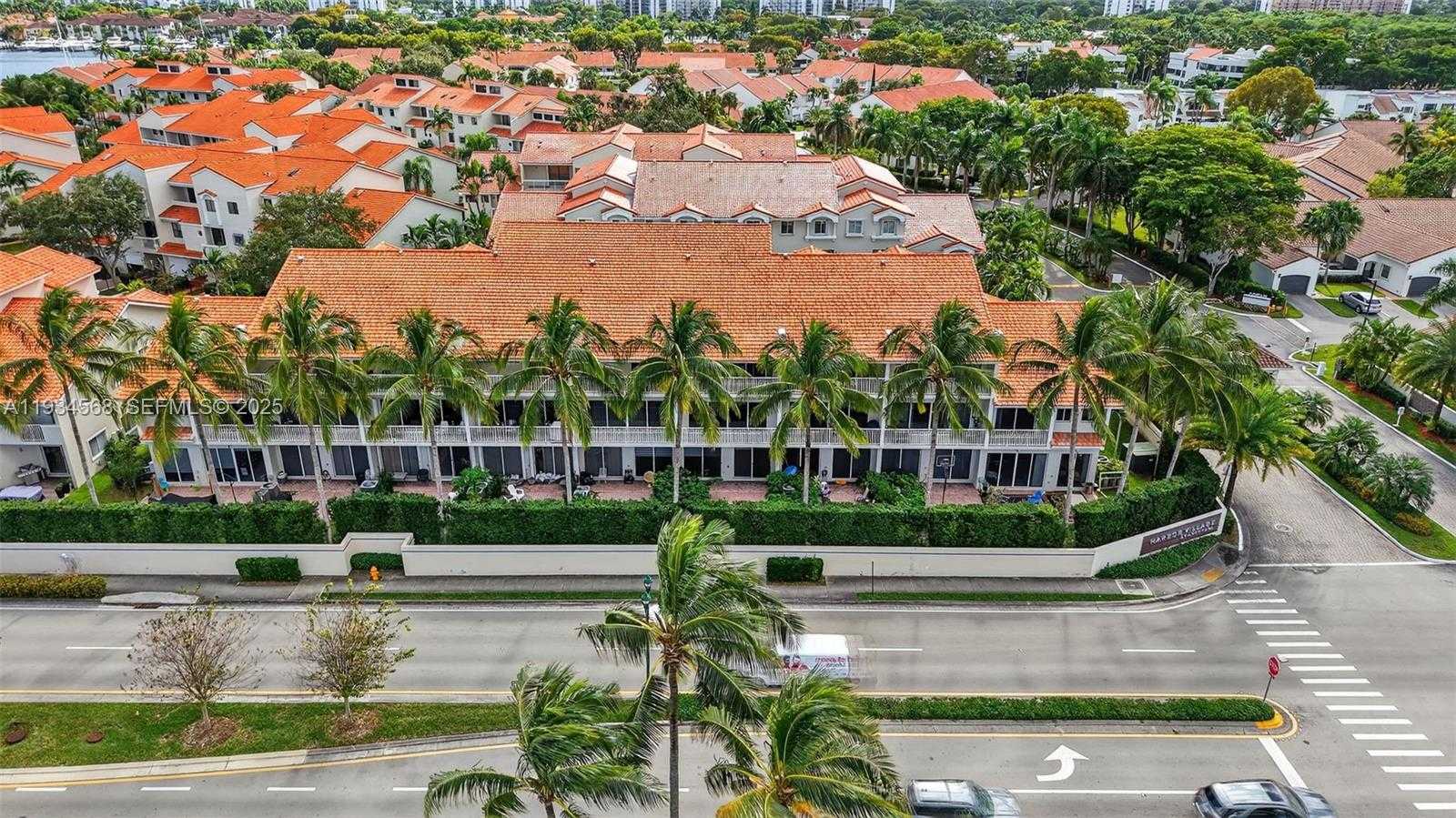 Small Image of 21399 MARINA COVE CIR #14, Aventura Number 85