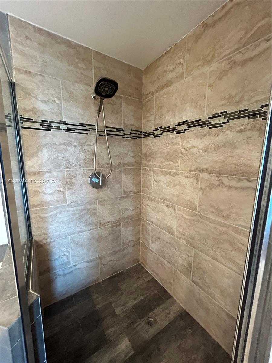 Small Image of 3029 NORTH EAST 188TH ST #905, Aventura Number 15