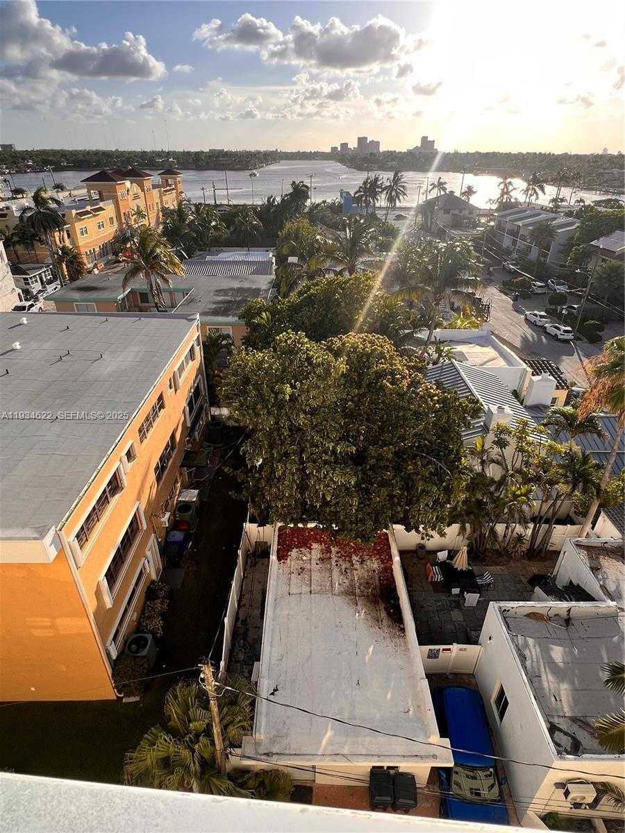 Small Image of 300 OREGON ST #506, Hollywood Number 11