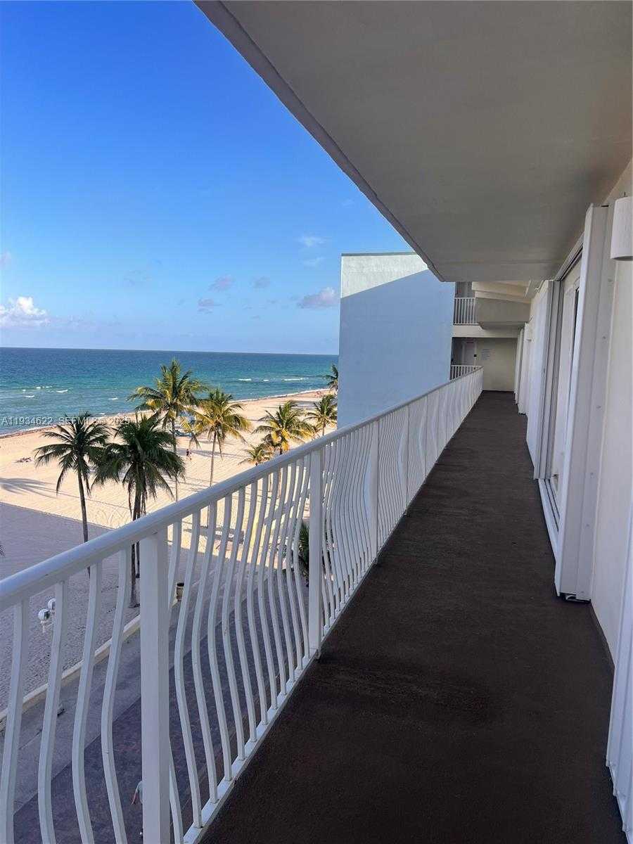 Small Image of 300 OREGON ST #506, Hollywood Number 6