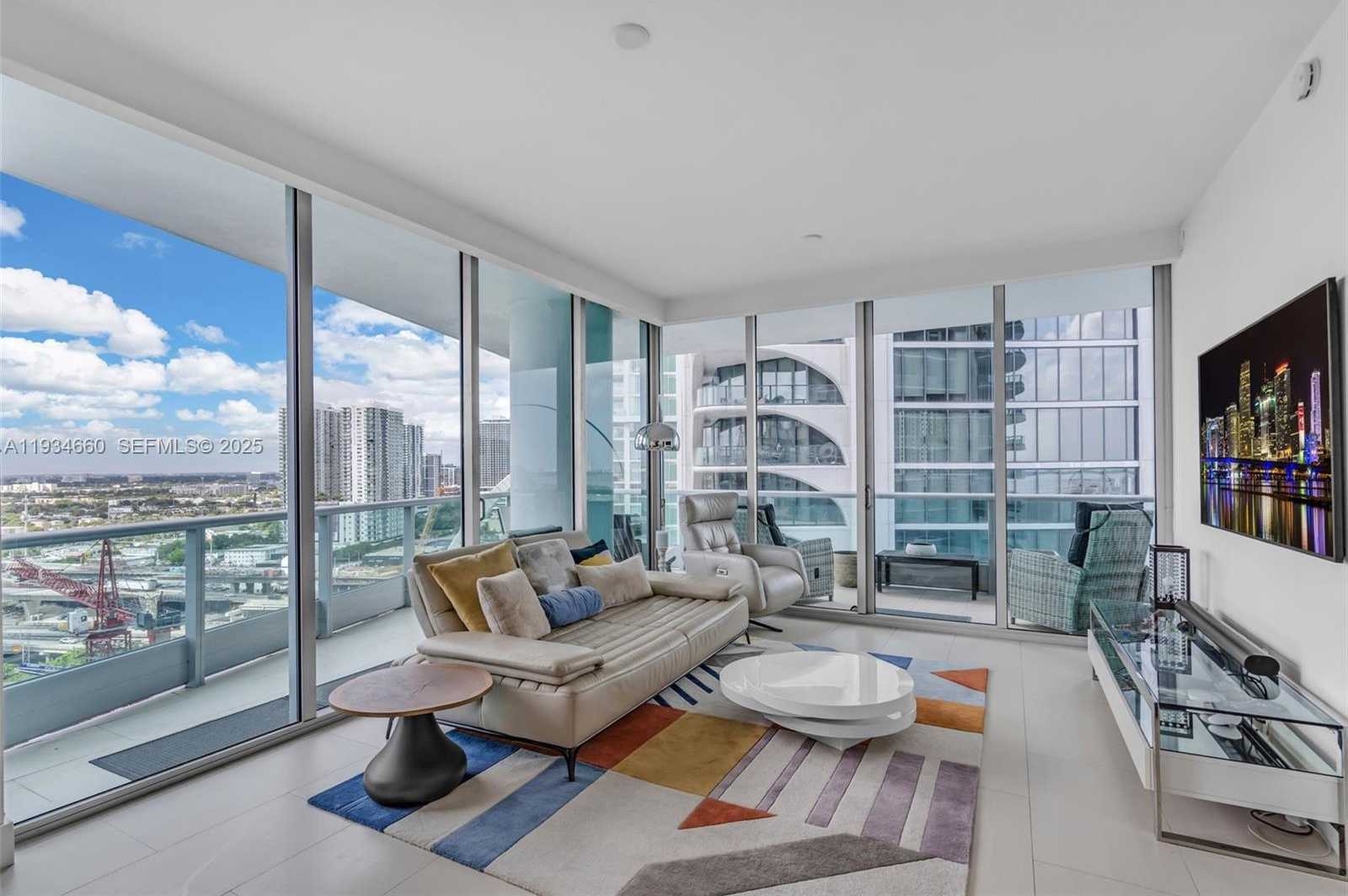 Small Image of 900 BISCAYNE BLVD #2312, Miami Number 10