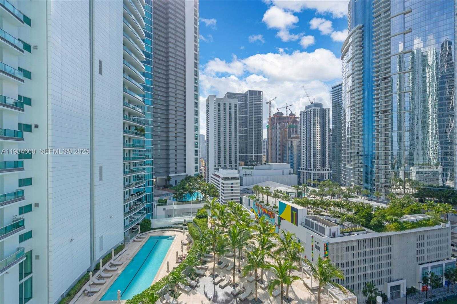 Small Image of 900 BISCAYNE BLVD #2312, Miami Number 28