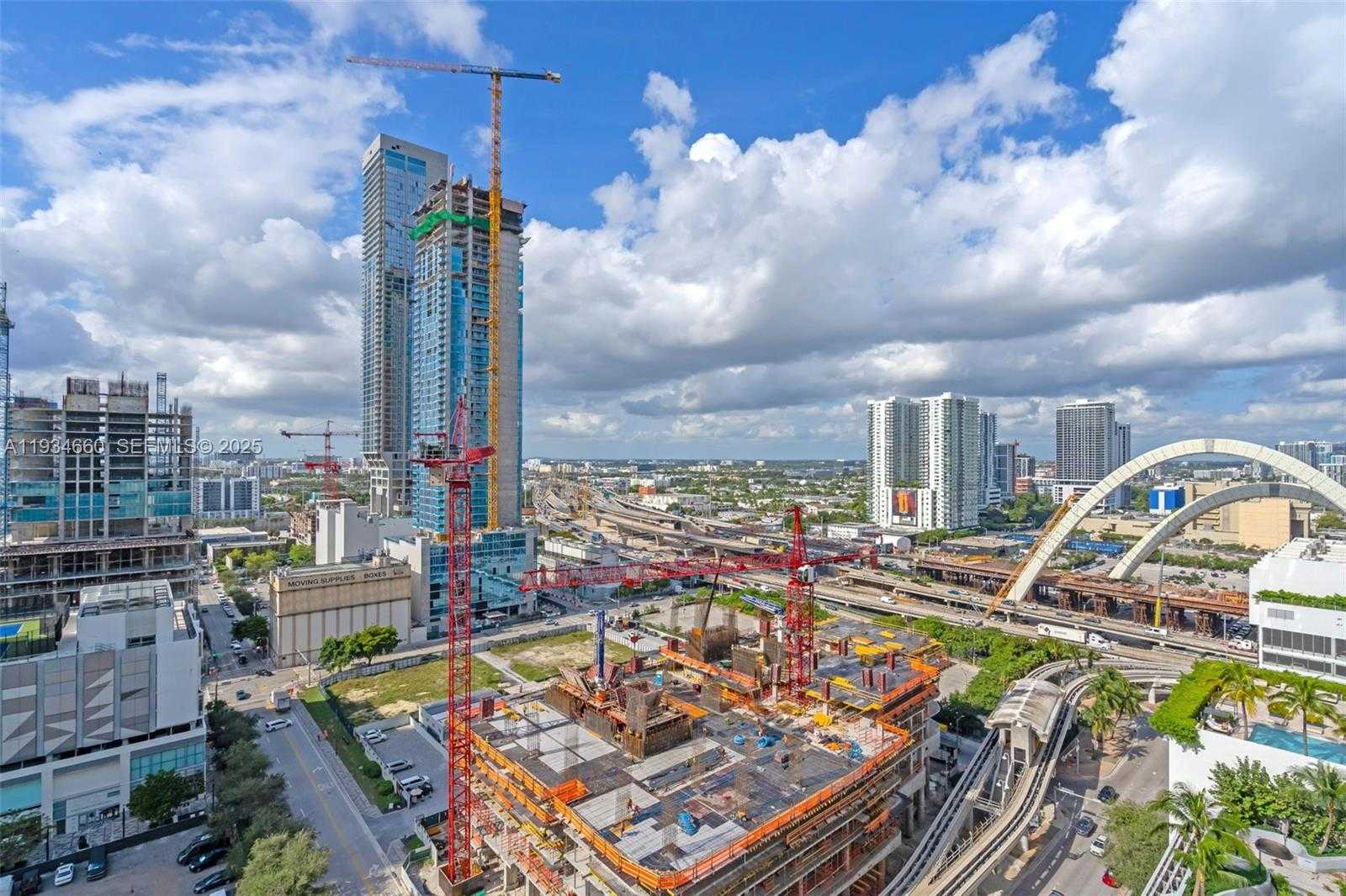 Small Image of 900 BISCAYNE BLVD #2312, Miami Number 30