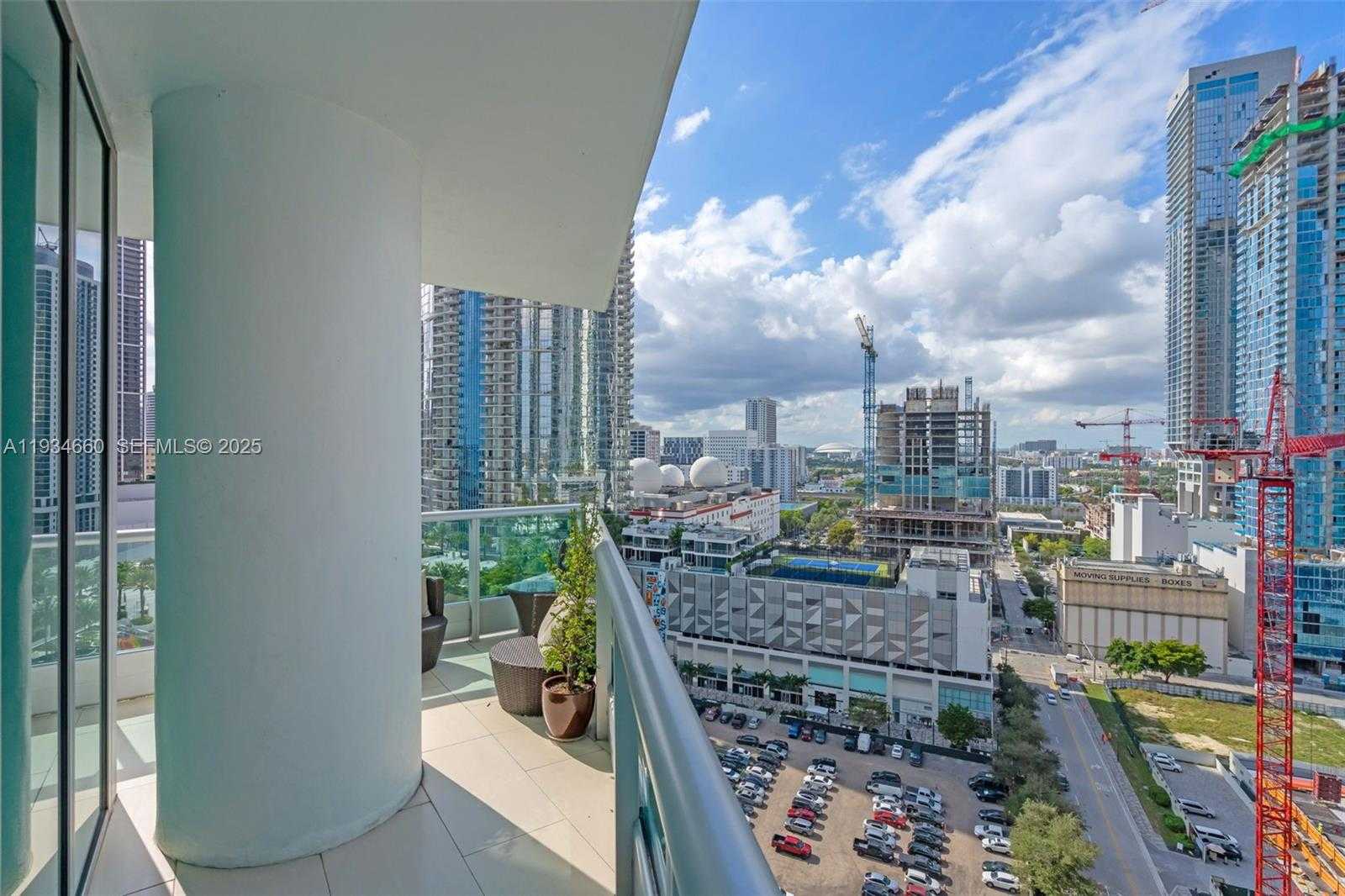 Small Image of 900 BISCAYNE BLVD #2312, Miami Number 31