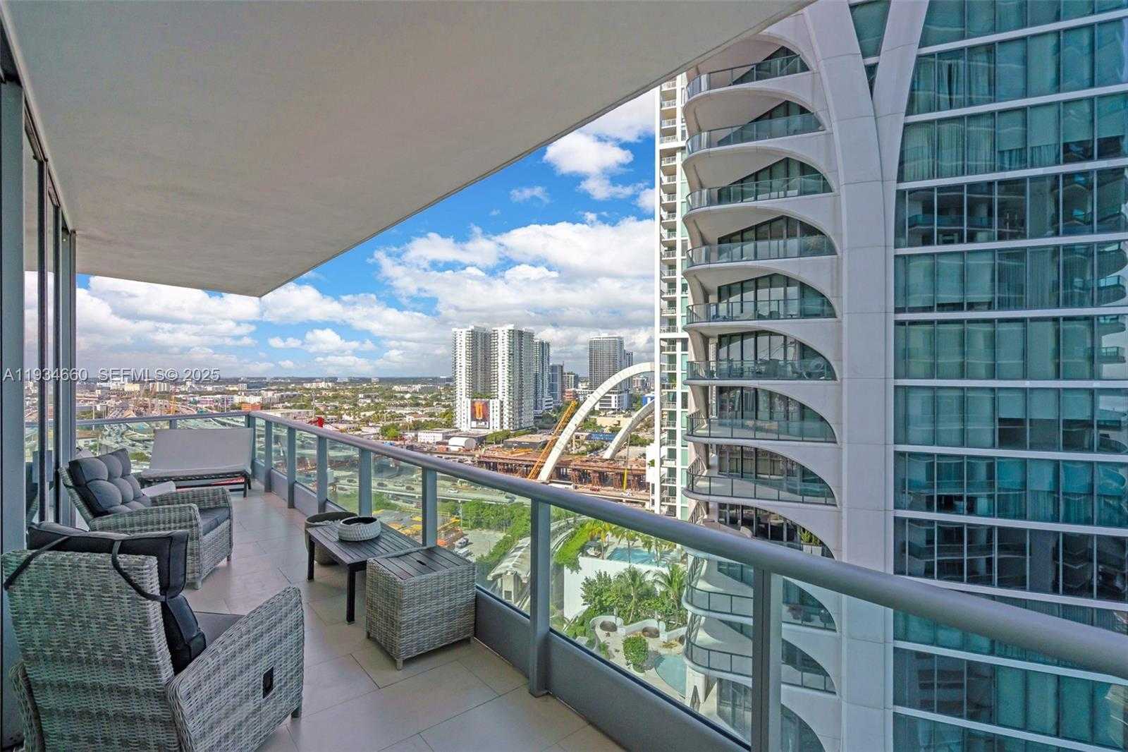 Small Image of 900 BISCAYNE BLVD #2312, Miami Number 32