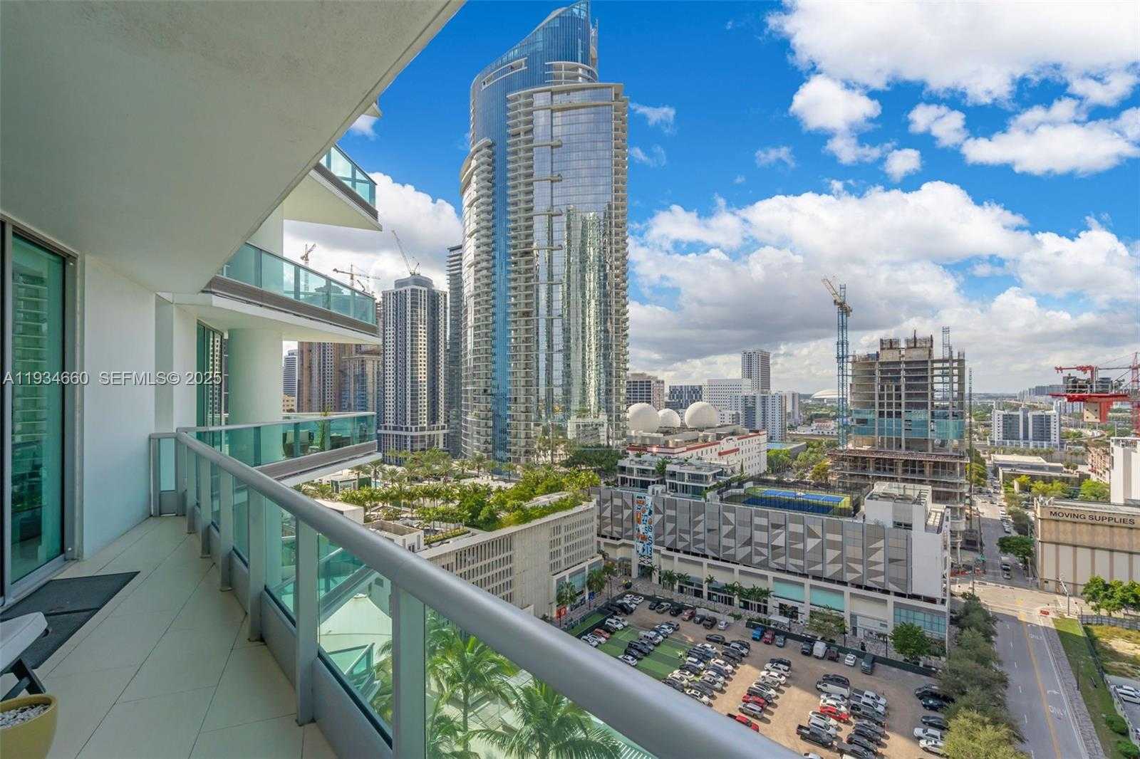 Small Image of 900 BISCAYNE BLVD #2312, Miami Number 33