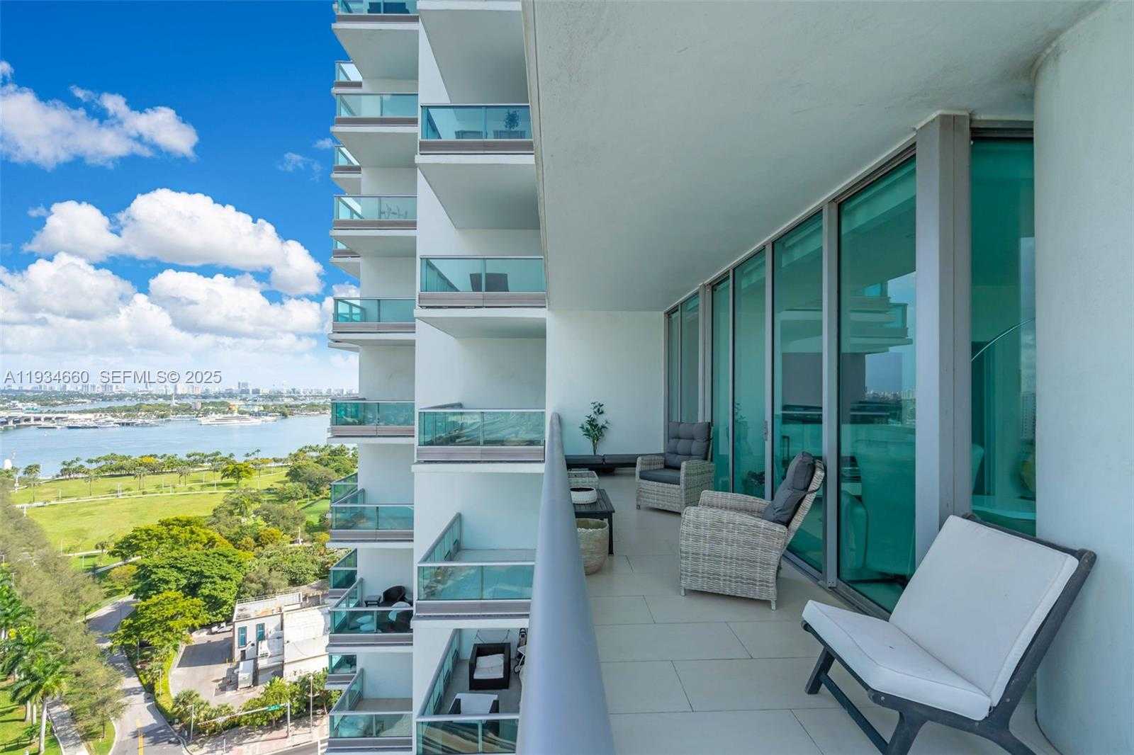 Small Image of 900 BISCAYNE BLVD #2312, Miami Number 34