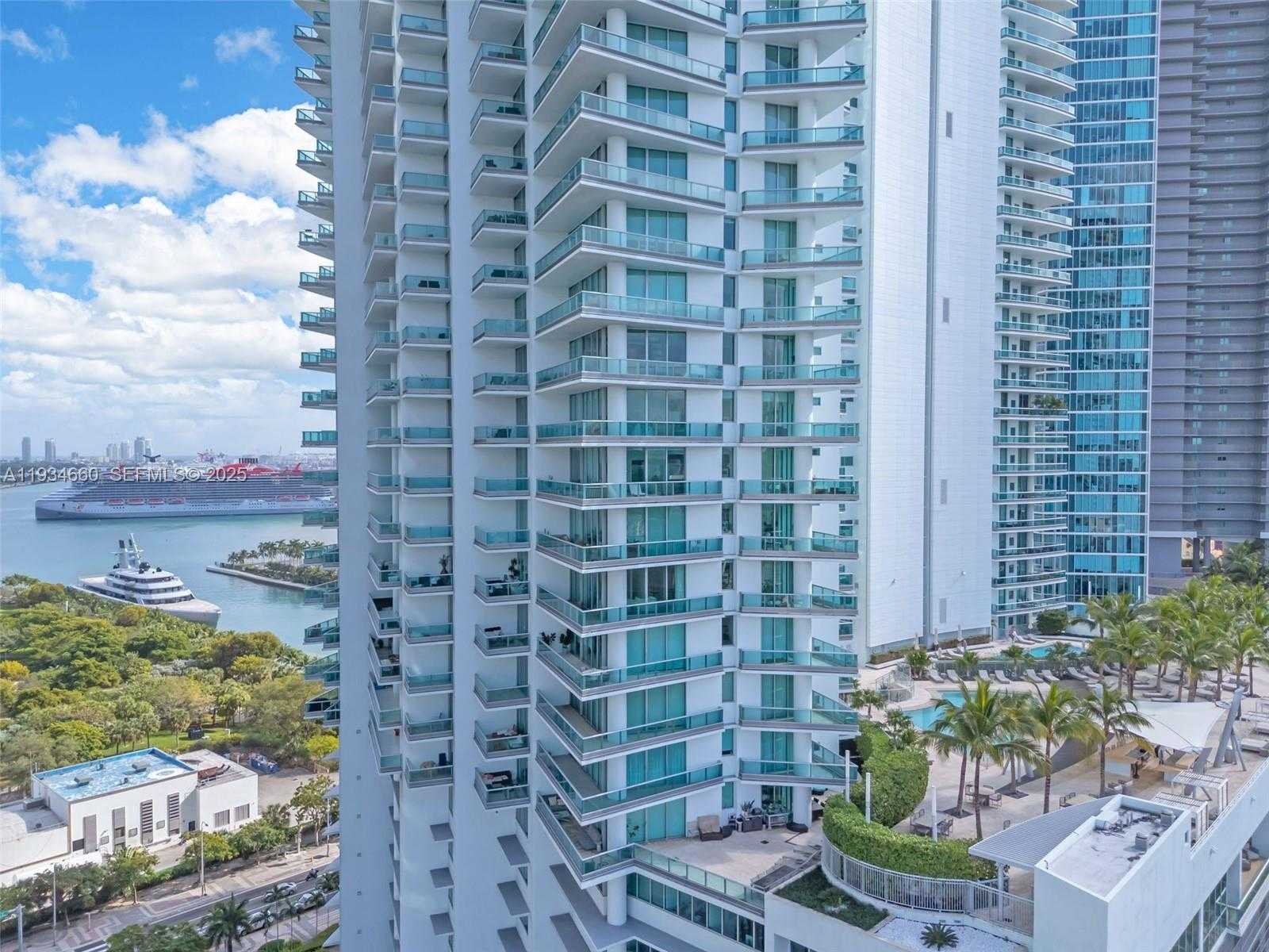 Small Image of 900 BISCAYNE BLVD #2312, Miami Number 38