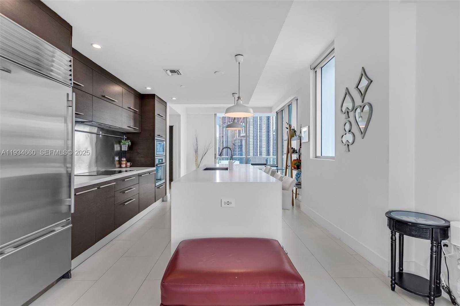 Small Image of 900 BISCAYNE BLVD #2312, Miami Number 5