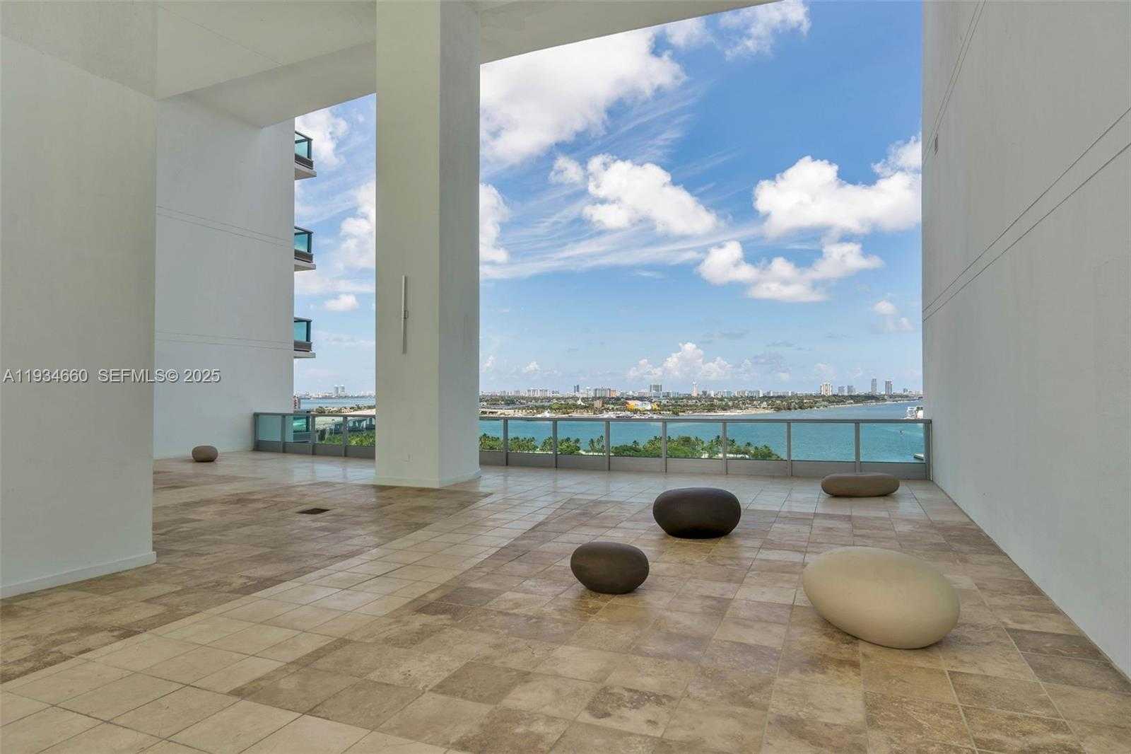 Small Image of 900 BISCAYNE BLVD #2312, Miami Number 59