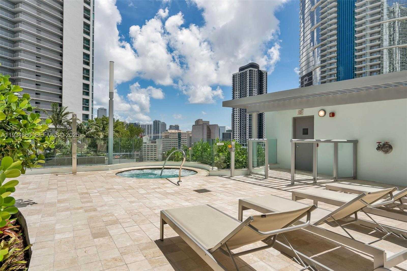 Small Image of 900 BISCAYNE BLVD #2312, Miami Number 68