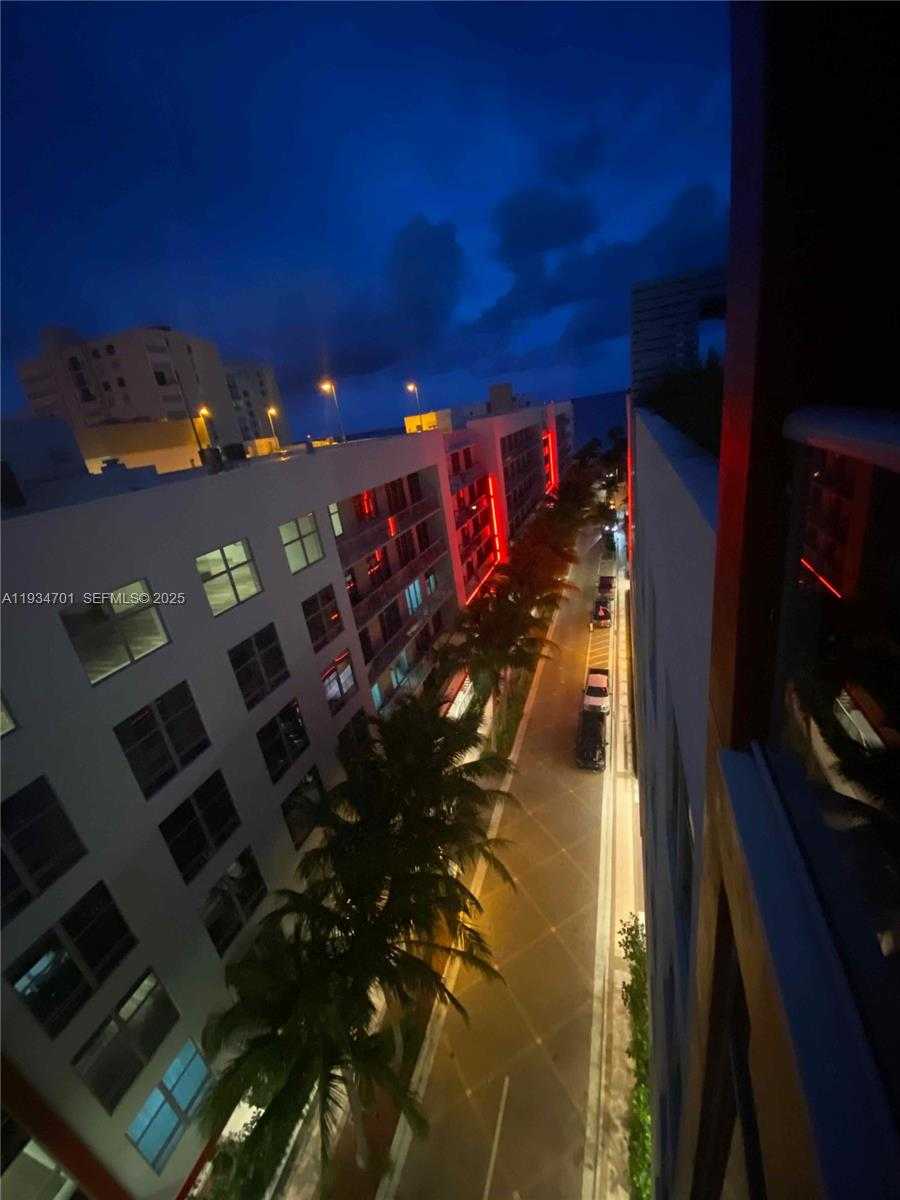 Small Image of 777 NORTH OCEAN DR #S514, Hollywood Number 39