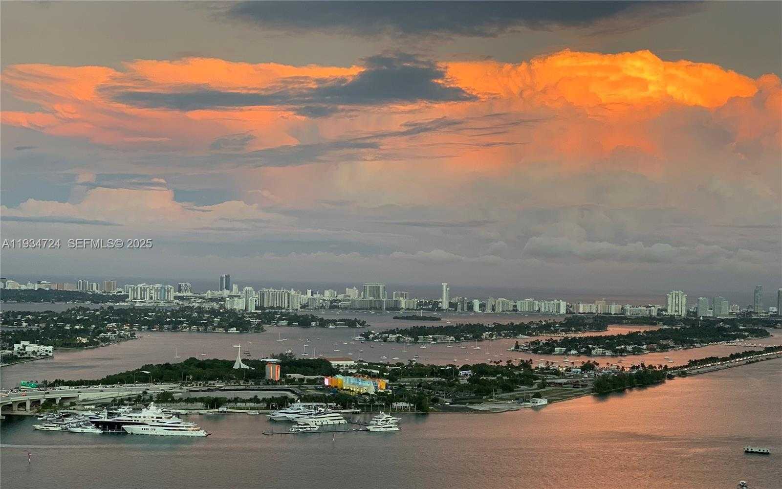 Small Image of 900 BISCAYNE BLVD #4504, Miami Number 2