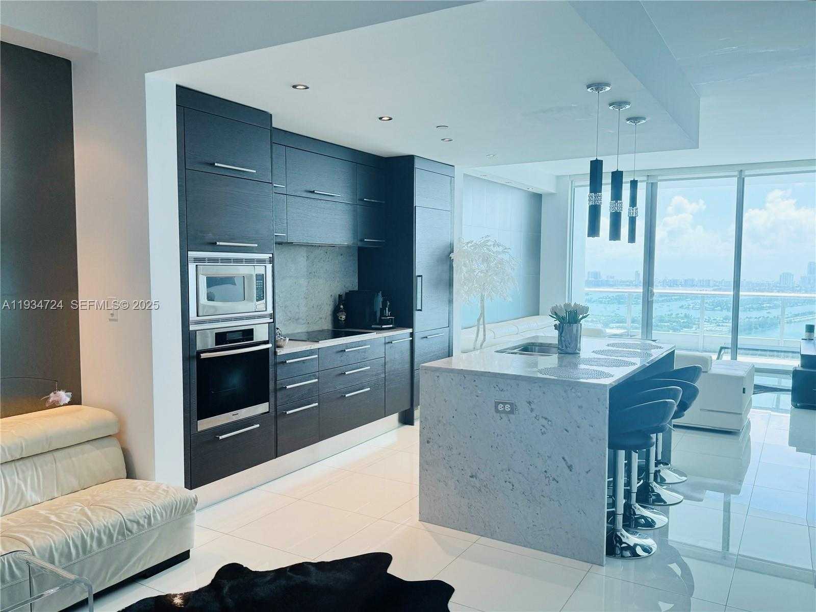 Small Image of 900 BISCAYNE BLVD #4504, Miami Number 8