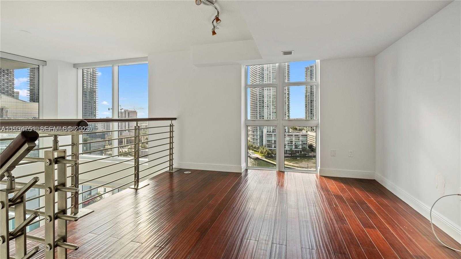 Small Image of 41 SOUTH EAST 5TH ST #1016, Miami Number 12