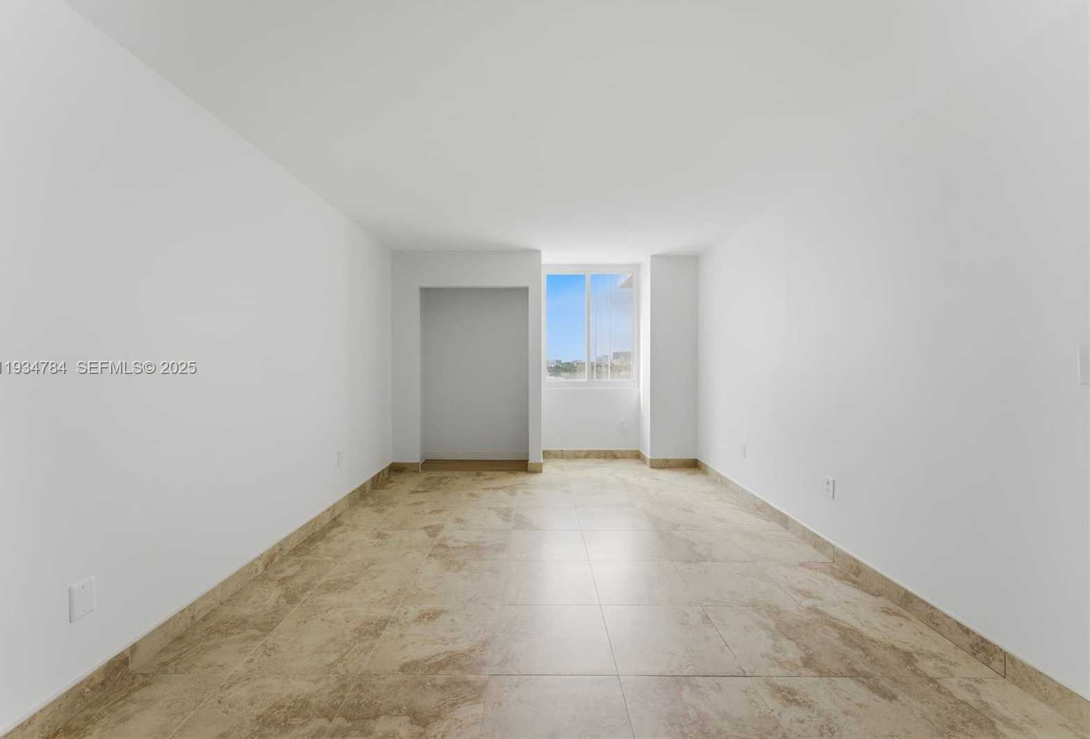 Small Image of 850 NORTH MIAMI AVE #W-806, Miami Number 17