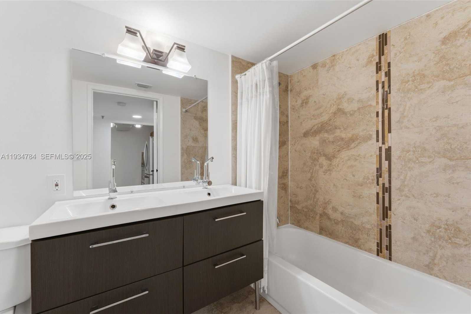 Small Image of 850 NORTH MIAMI AVE #W-806, Miami Number 23