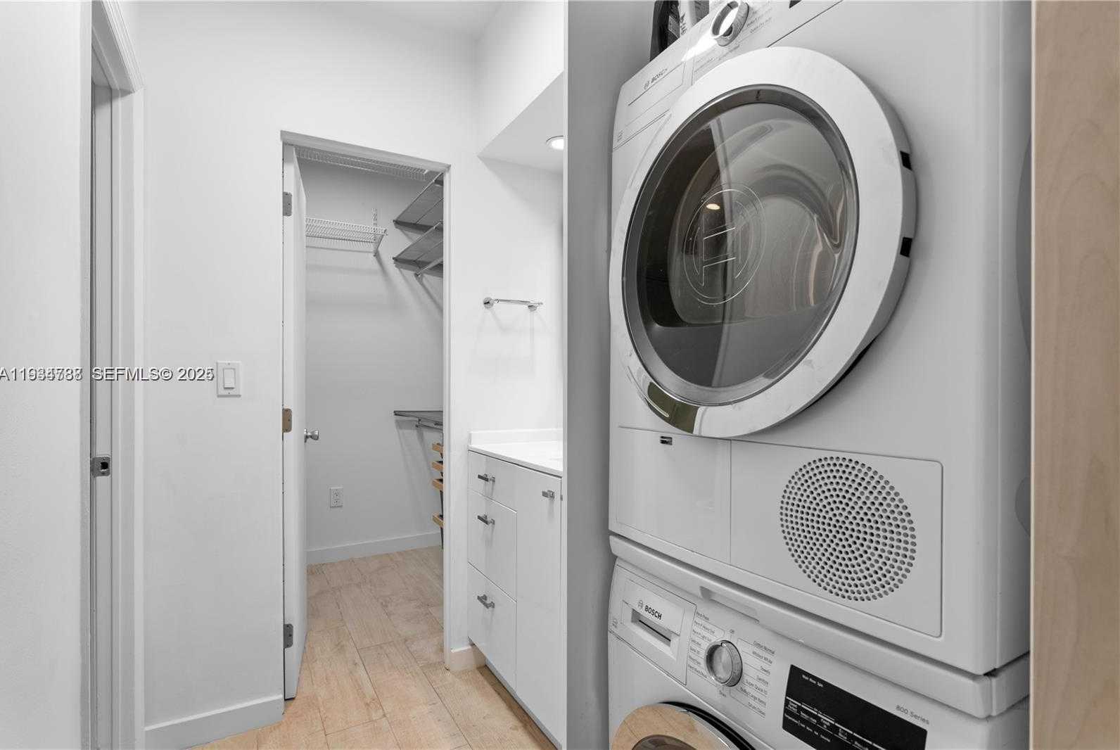 Small Image of 11 ISLAND AVE #PH5, Miami Beach Number 11