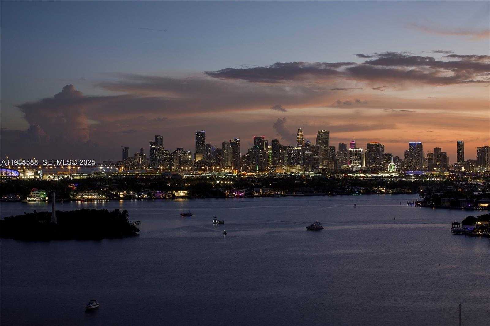 Small Image of 11 ISLAND AVE #PH5, Miami Beach Number 23