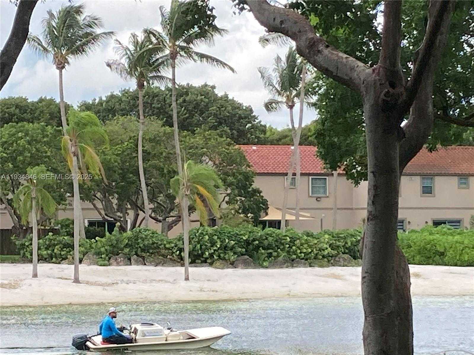 Small Image of 10320 SOUTH WEST 154TH CIR CT #8, Miami Number 2