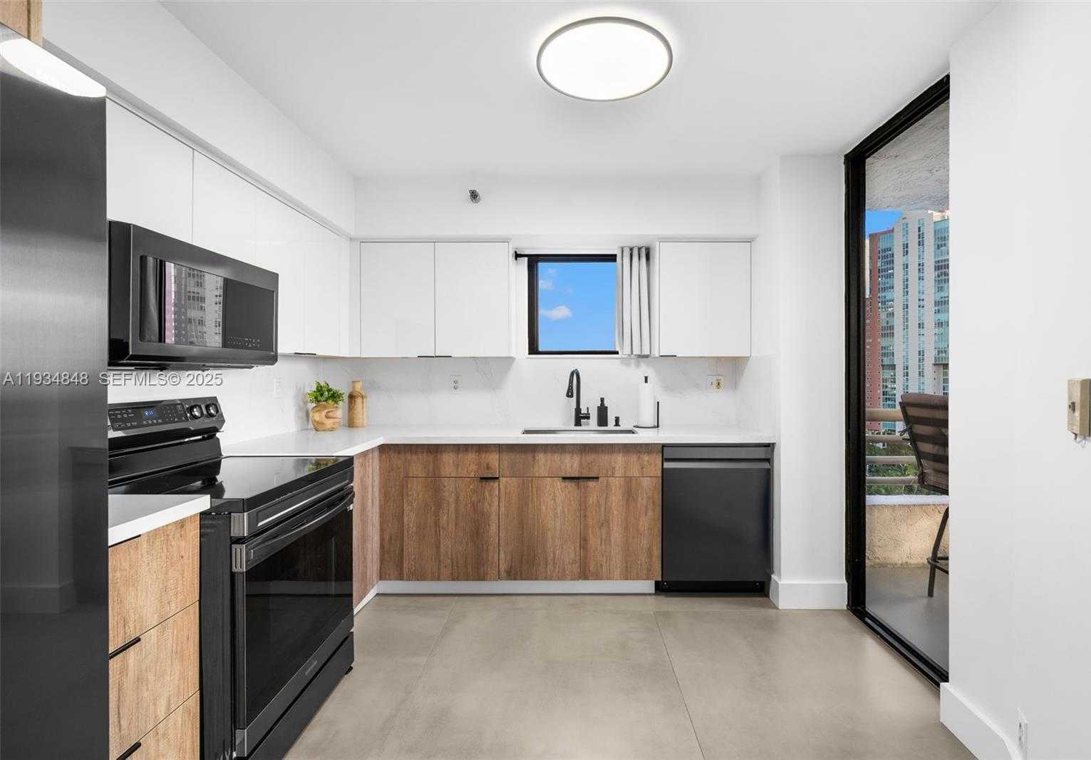 Small Image of 3300 NORTH EAST 191ST ST #1813, Aventura Number 14