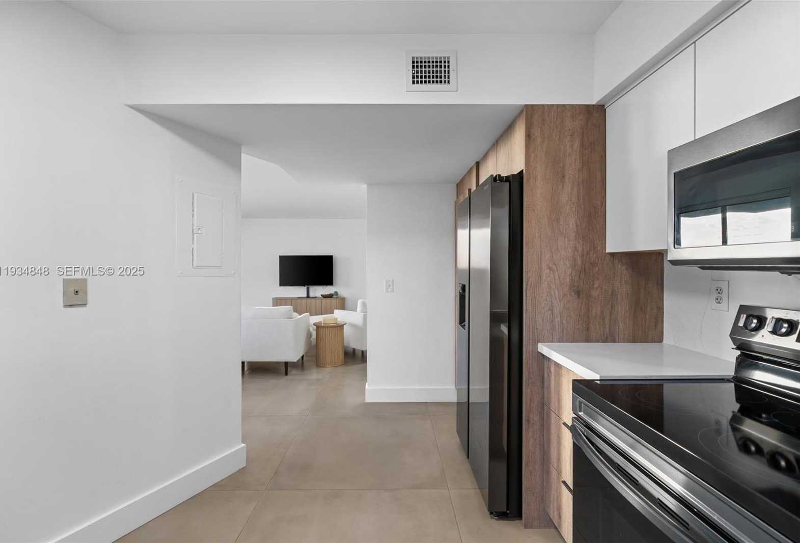 Small Image of 3300 NORTH EAST 191ST ST #1813, Aventura Number 16