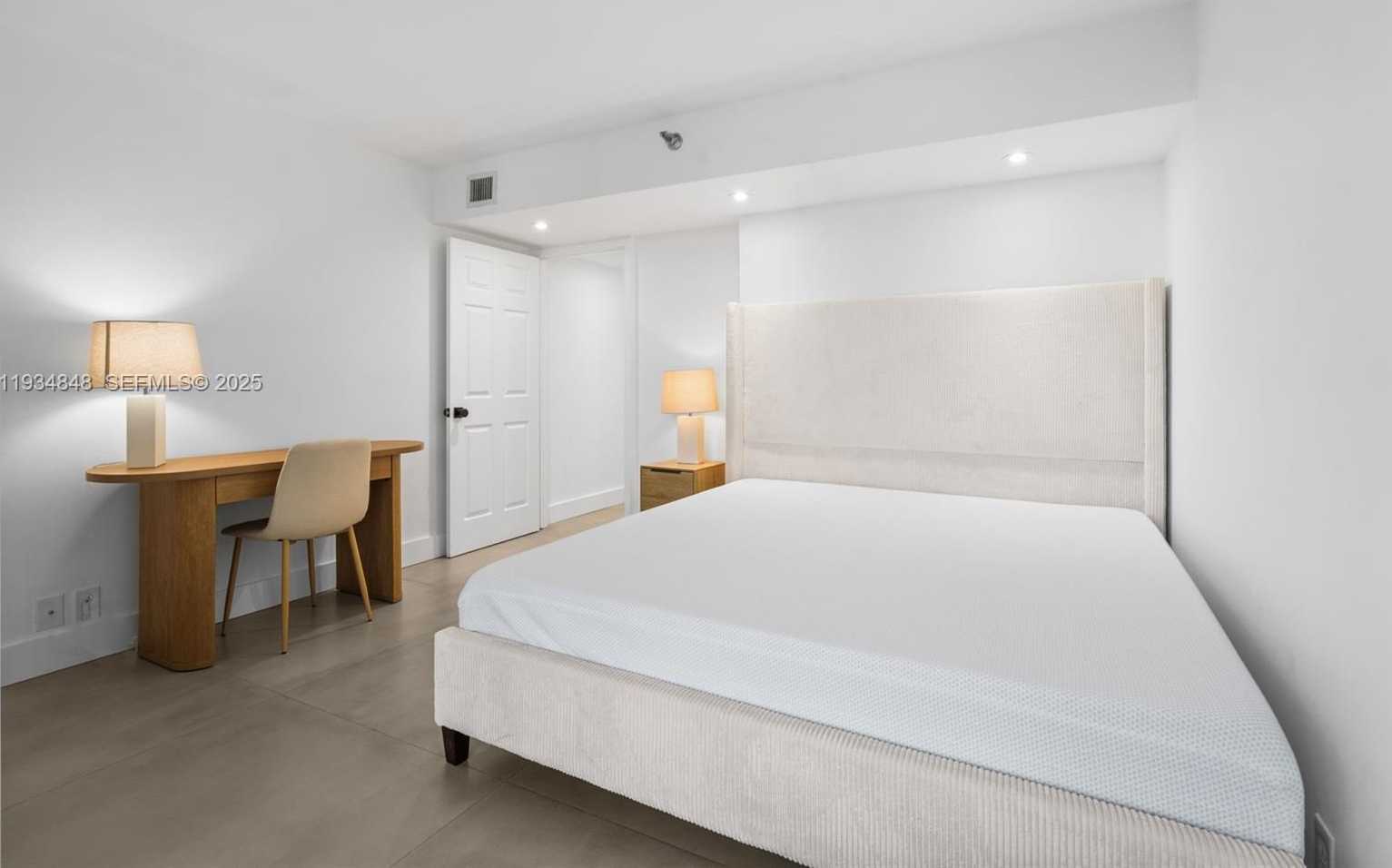 Small Image of 3300 NORTH EAST 191ST ST #1813, Aventura Number 23