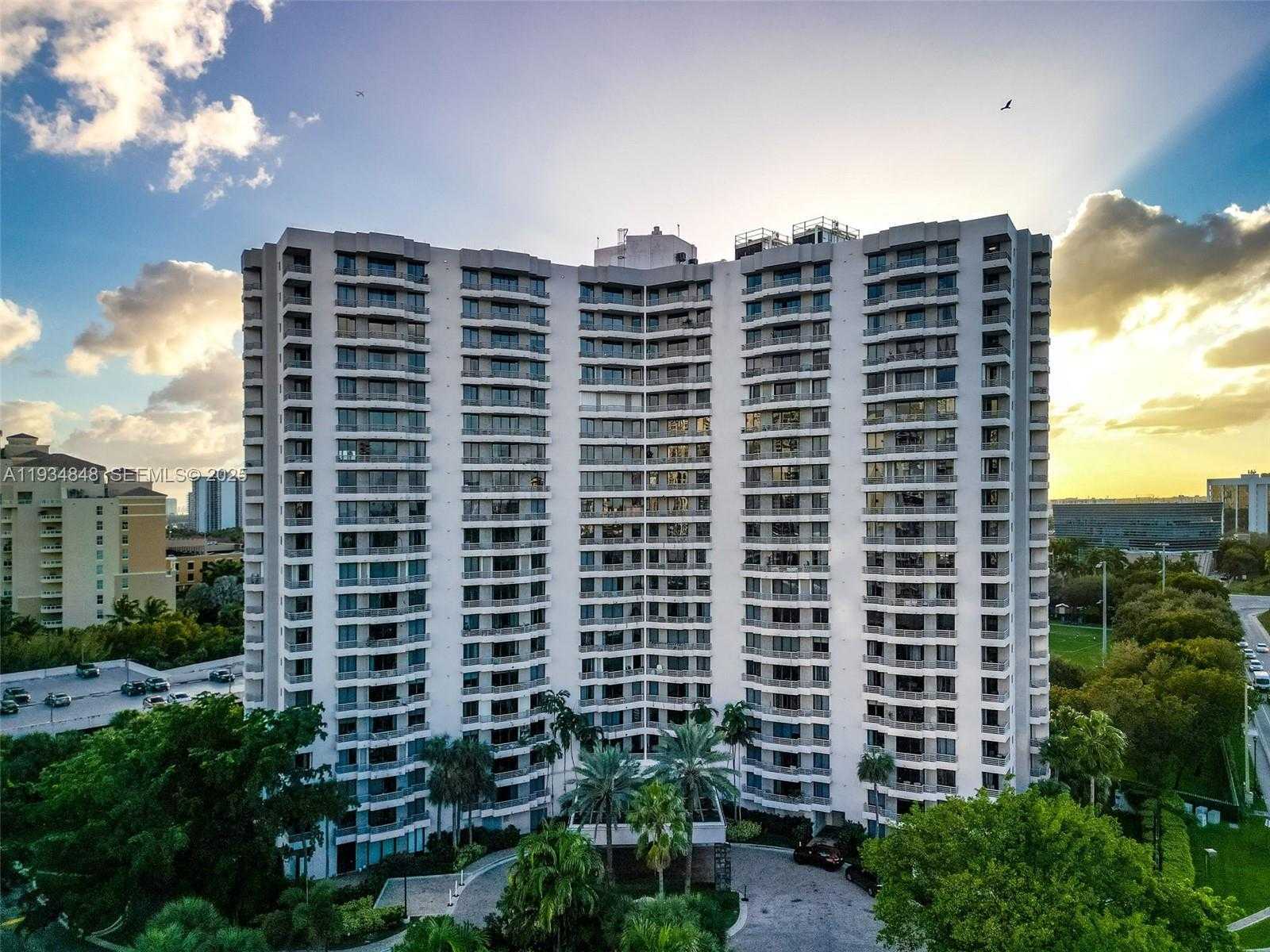 Small Image of 3300 NORTH EAST 191ST ST #1813, Aventura Number 45