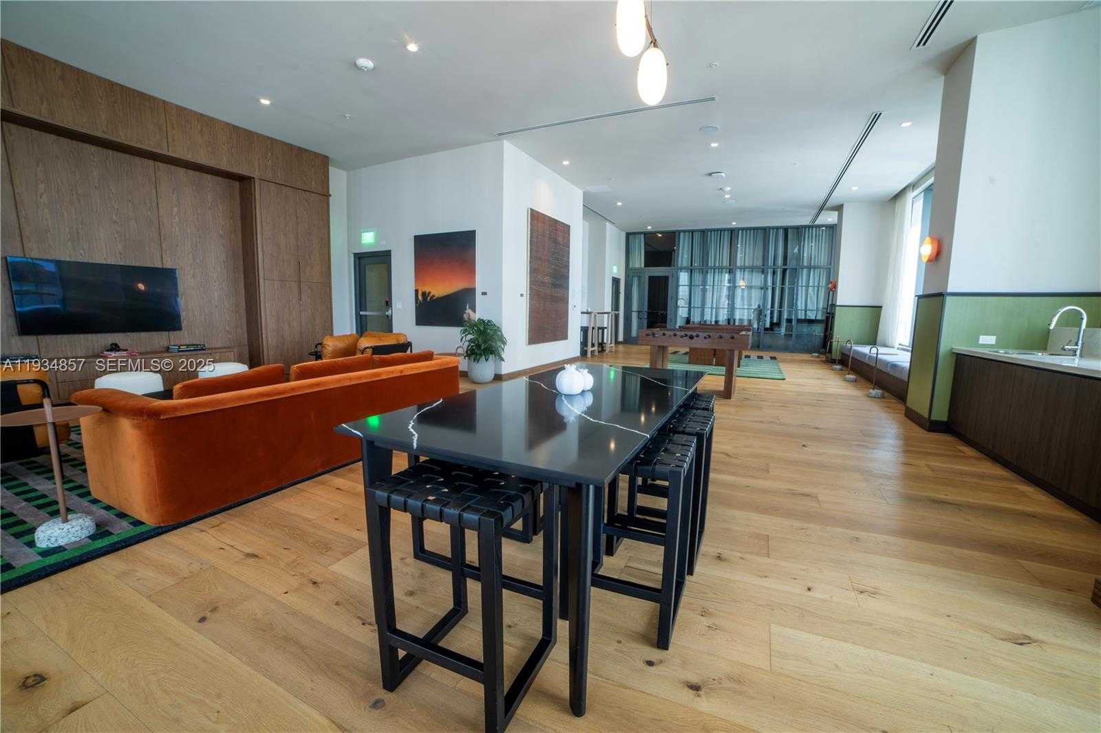 Small Image of 11 NORTH EAST 6TH #2013, Miami Number 25