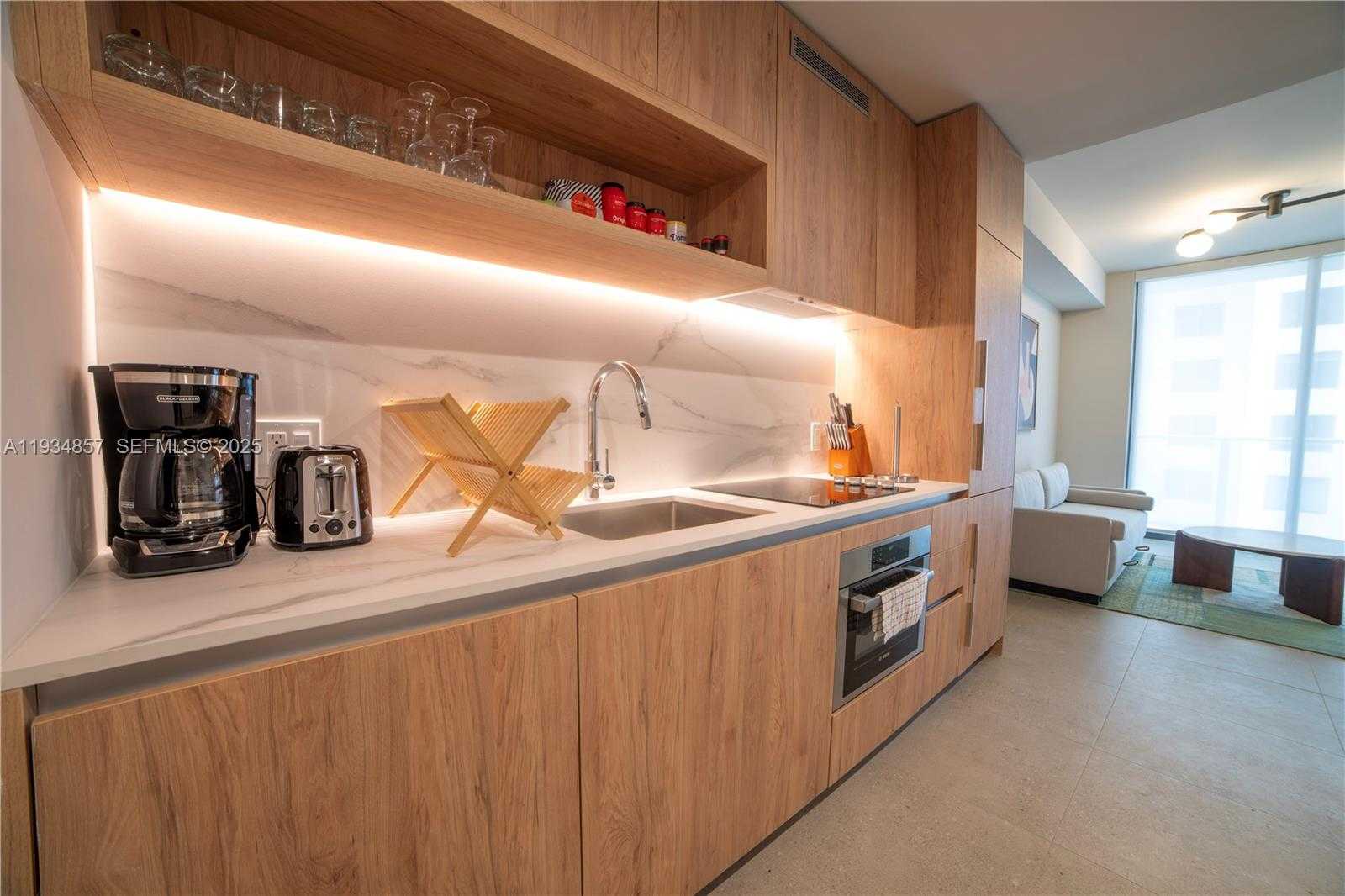 Small Image of 11 NORTH EAST 6TH #2013, Miami Number 4