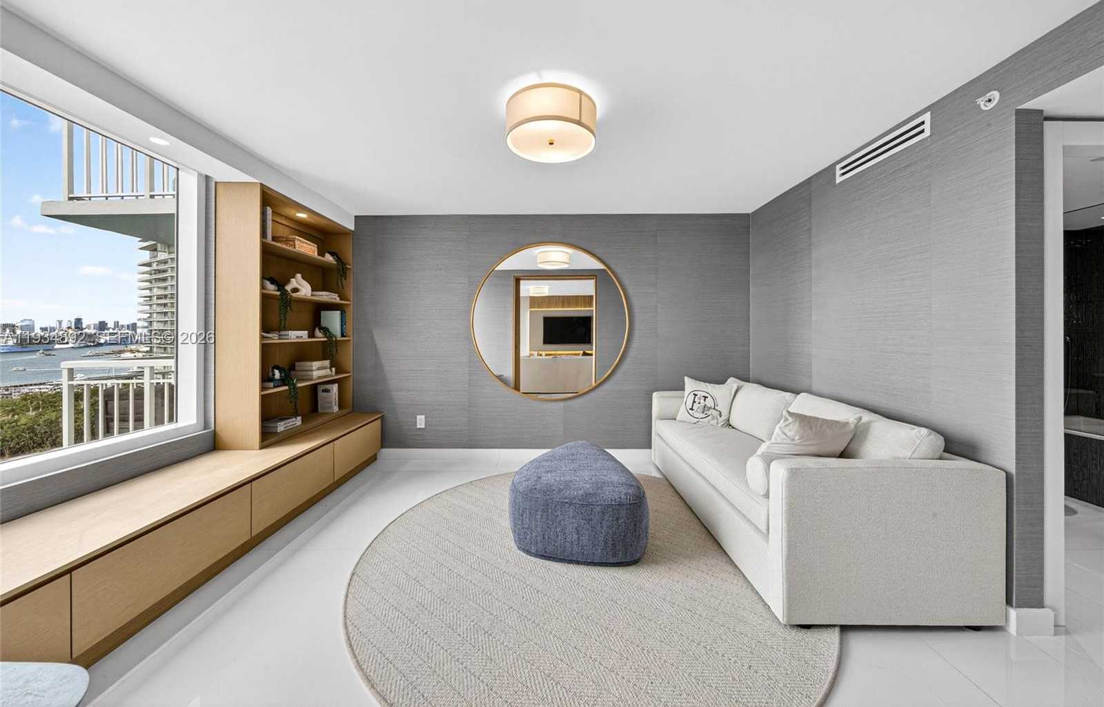 Small Image of 400 SOUTH POINTE DR #1501, Miami Beach Number 22